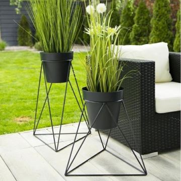 Flowerpot stand TRIANGL 40x45 cm svart