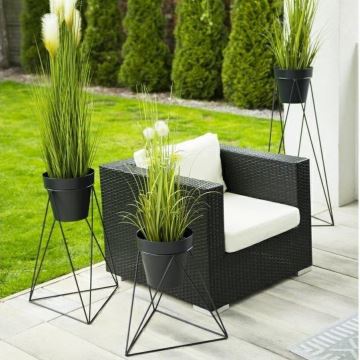 Flowerpot stand TRIANGL 40x45 cm svart