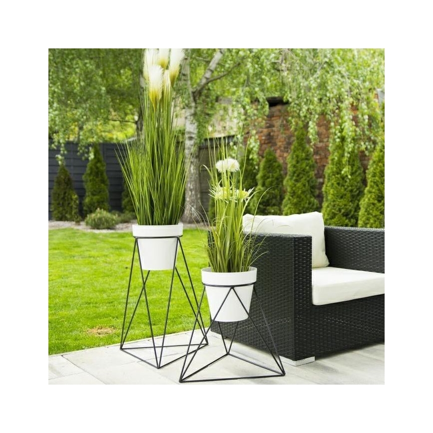 Flowerpot stand TRIANGL 60x45 cm svart