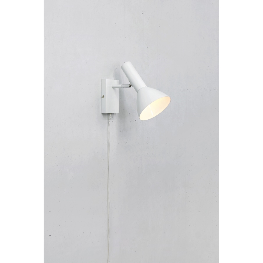 Markslöjd 108689 - Vägglampa METRO 1xE27/40W/230V vit