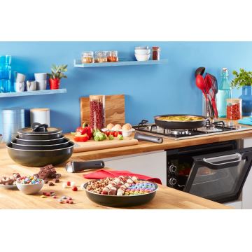 Tefal - Sätt med matlagningsutrustning 10 delar INGENIO EASY COOK & CLEAN BLACK