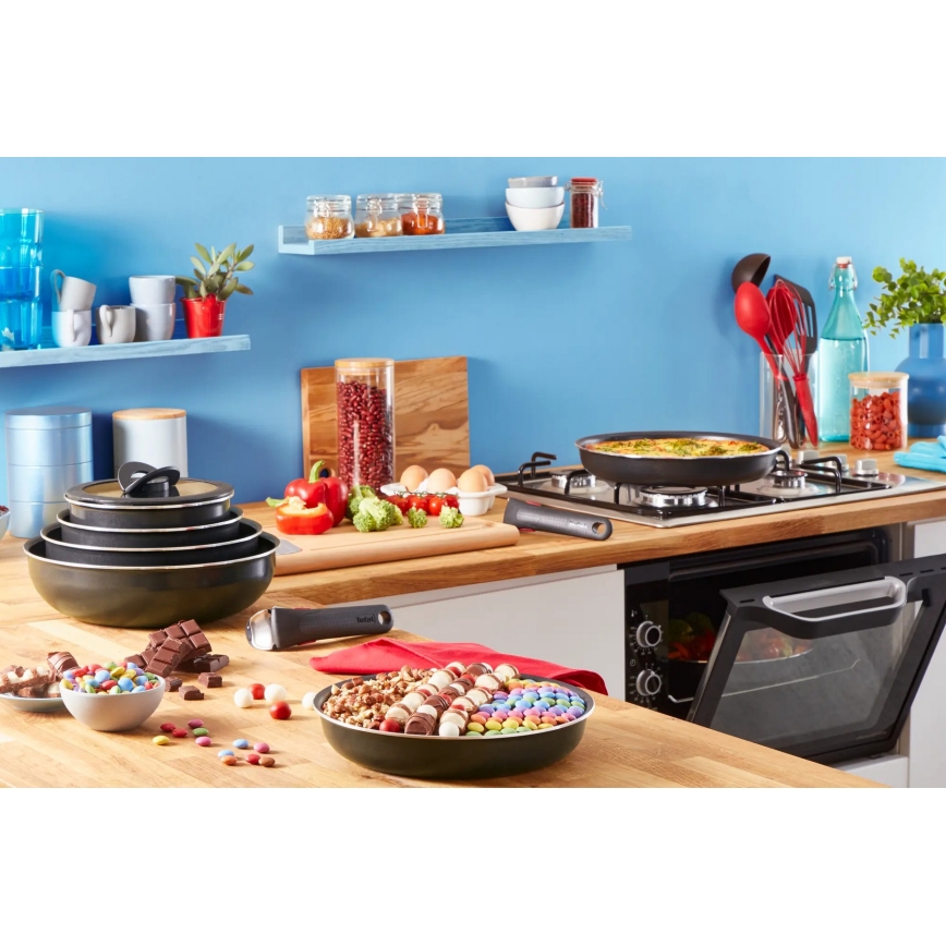 Tefal - Sätt med matlagningsutrustning 10 delar INGENIO EASY COOK & CLEAN BLACK